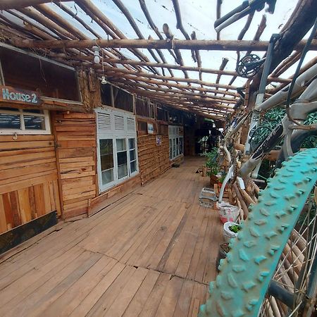 Albergue Mountain Bikes House Moshi Exterior foto