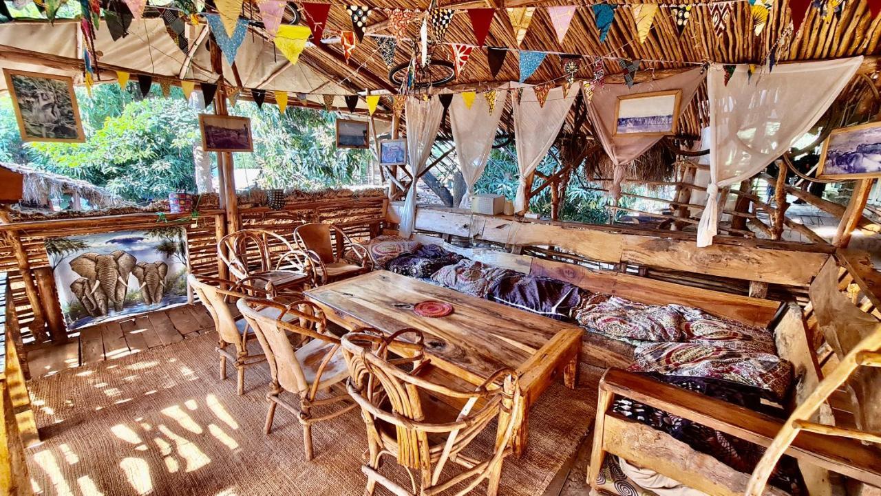 Albergue Mountain Bikes House Moshi Exterior foto